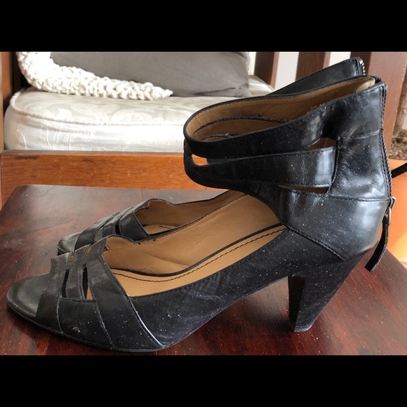 Nine West Size 8 open toe heels - Picture 1 of 2
